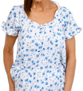 Thumbnail 2: BLUE WHITE FLORAL