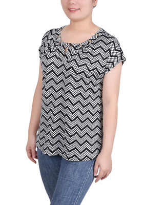 Thumbnail 3: Black Whit