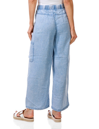 Thumbnail 2: Light Chambray