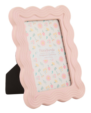 Thumbnail 1: FLORA BUNDA 4x6 Wavy Line Picture Frame 