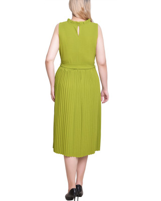 Thumbnail 2: Kay Green