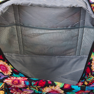 Thumbnail 4: Traveland 22 in Quilted Floral Duffle Bag 