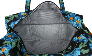 Thumbnail 3: Traveland 22 in Quilted Floral Duffle Bag 