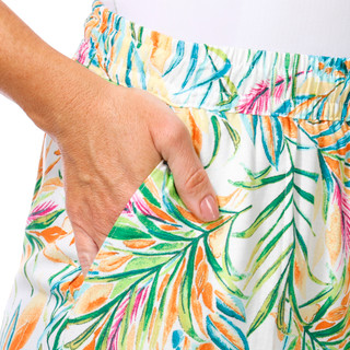 Thumbnail 4: Stella Parker Women's Printed Capri Pants 
