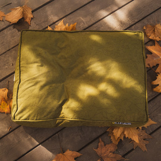 Thumbnail 23: Body Glove Paintflower Pet Bed Napper 