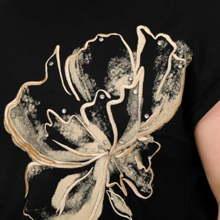 Thumbnail 2: Kiss & Fly Plus Short Sleeve Floral Embroidered Top 