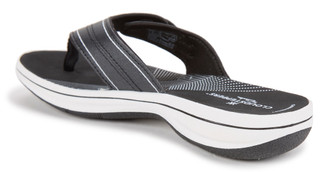 Thumbnail 6: Clarks Women's Breeze Reyna Cloudstepper Thongs 
