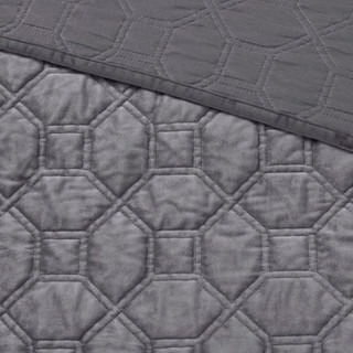 Thumbnail 9: Madison Park Harper Velvet Quilt Set  
