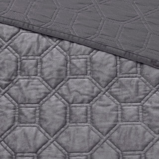 Thumbnail 4: Madison Park Harper Velvet Quilt Set  