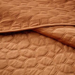 Thumbnail 6: Madison Park Harper Velvet Quilt Set  