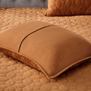 Thumbnail 8: Madison Park Harper Velvet Quilt Set  