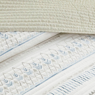 Thumbnail 4: Madison Park Fraser Seersucker Quilt Set 