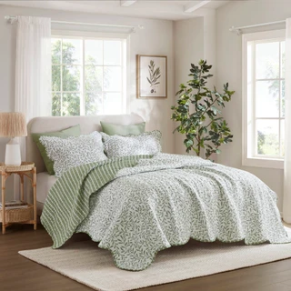 Thumbnail 2: Madison Park Darcy Quilt Set 