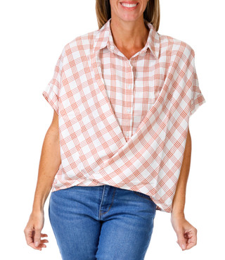 Thumbnail 1: Gilli Women's Plaid Print Twist Front Top 