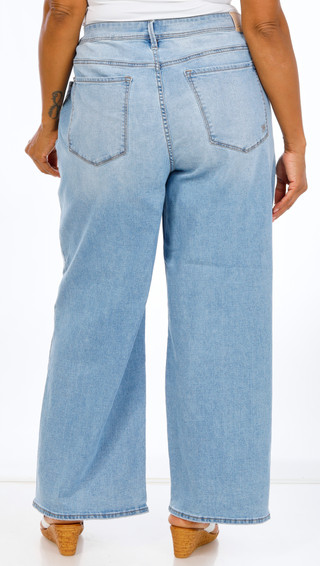 Thumbnail 1: SEVEN7 Plus Loose Sneaker Jeans 