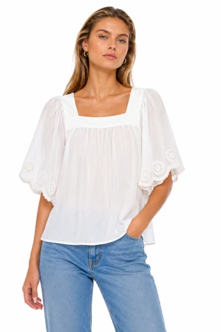 Thumbnail 1: TROVE NEW YORK Women's Solid Square Neck Short Sleeve Top 