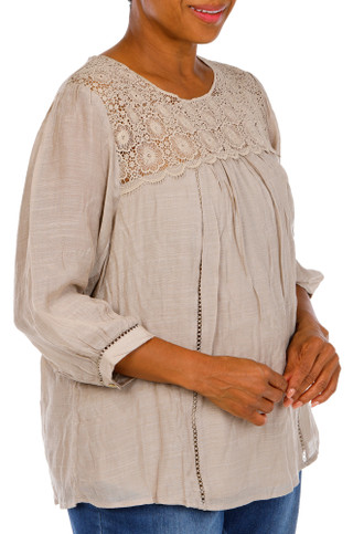 Thumbnail 4: FIGUEROA & FLOWER Women's Plus Crochet Trim Top  
