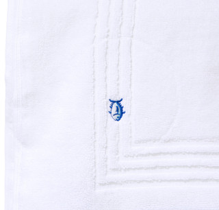 Thumbnail 2: Southern Tide 24x34 Performance 5.0 Tub Mat 