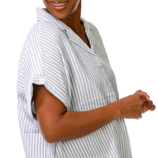 Thumbnail 4: Beach Lunch Lounge Women's Plus V-Neck Cuffed Sleeve Top 