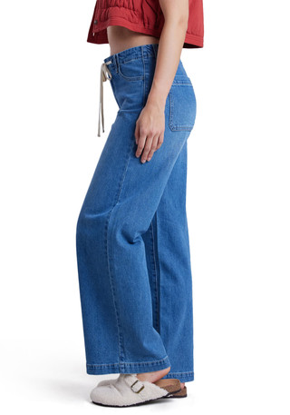 Thumbnail 2: Unionbay Juniors Tie-Waist Soleil Jeans 