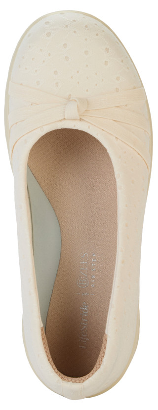 Thumbnail 2: Bzees Women's Gem 2 Sugar Floral Slip On Shoes 