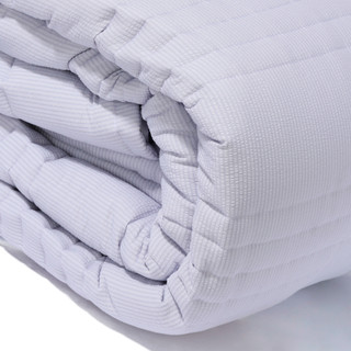 Thumbnail 4: Vera Wang Queen Size Seersucker Stripe Quilt 