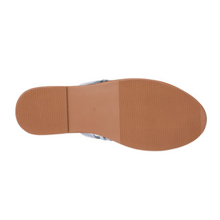 Thumbnail 2: Seychelles Women's Little Italy Slides  