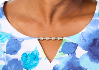 Thumbnail 2: Alfred Dunner Plus Short Sleeve Floral Keyhole Top 