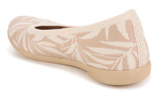 Thumbnail 3: Bzees Women's Kit Flats 
