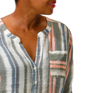 Thumbnail 5: Zac & Rachel Plus 3/4 Sleeve Split Neck Button Down Top 