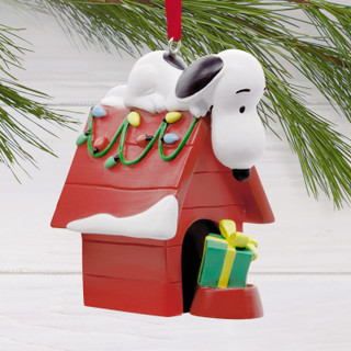 Thumbnail 4: SNOOPY Snoopy Doghouse with Christmas Lights Ornament 