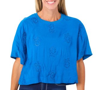 Thumbnail 1: CITY BLUES Women's Short Sleeve Embroidered Crop Tee 