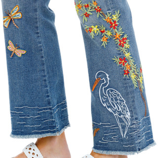 Thumbnail 2: Driftwood Women's Embroidered Crop Jeans 