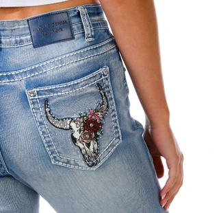 Thumbnail 3: Evolve Denim Juniors Light Wash Bullrose Bling Back Boot Cut Jeans 