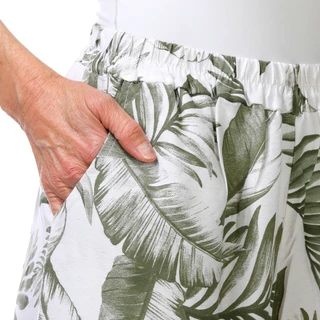 Thumbnail 2: Cristina Vergani Women's Printed Linen Capris  