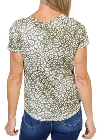 Thumbnail 2: Blue Sol Women's Short Sleeve Olive Leopard Print Luxey Tee 