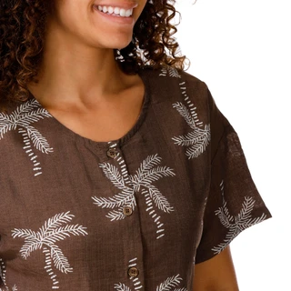 Thumbnail 2: Kaktus Couture Petite Short Sleeve Button-Front Top 