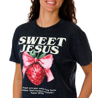 Thumbnail 3: Vintage threadz Juniors Short Sleeve Boxy Graphic Tee 
