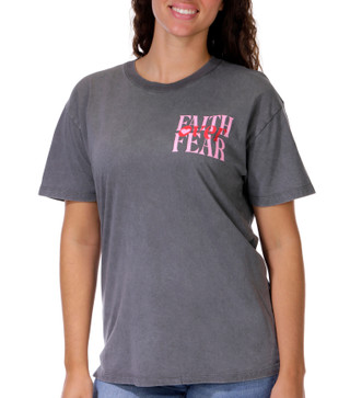 Thumbnail 2: Vintage threadz Juniors' Boyfriend Graphic Tee 