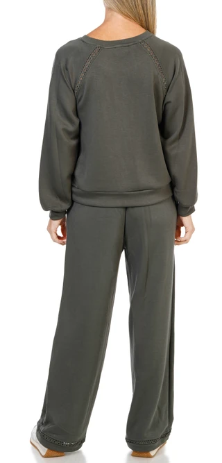 Thumbnail 2: Tahari Women's 2 Pc Raglan Crew Neck Pullover Pant Set 