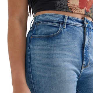 Thumbnail 2: Wrangler Juniors Ivy Straight Leg Jeans 