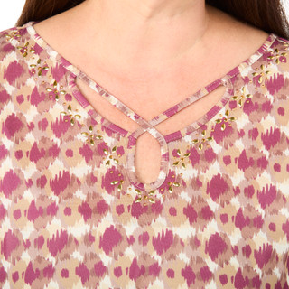 Thumbnail 2: Hearts of Palm Women's Plus 3/4 Sleeve Embossed Keyhole Top  