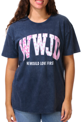 Thumbnail 1: Vintage threadz Juniors Graphic Boyfriend Tee 