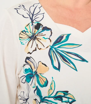 Thumbnail 2: Coral Bay Women's Plus 3/4 Sleeve V-Neck Floral Print Embossed Top  
