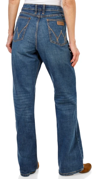 Thumbnail 2: Wrangler Retro Juniors 5 Pocket Retro Mid-Rise Boot Cut Jeans  
