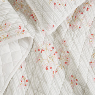 Thumbnail 12: Cottage Classics Cottage Classics Emma Floral Quilt Set 