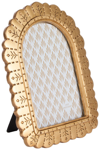 Thumbnail 1: ENCHANTE 4x6 Scalloped Arch Photo Frame 