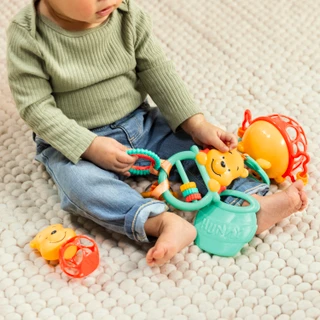 Thumbnail 6: Winnie The Pooh Silly Ole Bundle Gift Set 