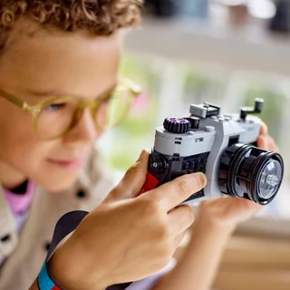 Thumbnail 5: LEGO Boys' Retro Camera 3-in-1 Building Set 