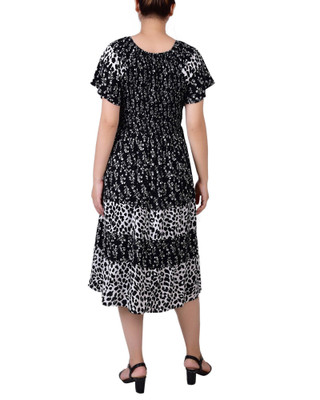 Thumbnail 2: Blk Wht Fl